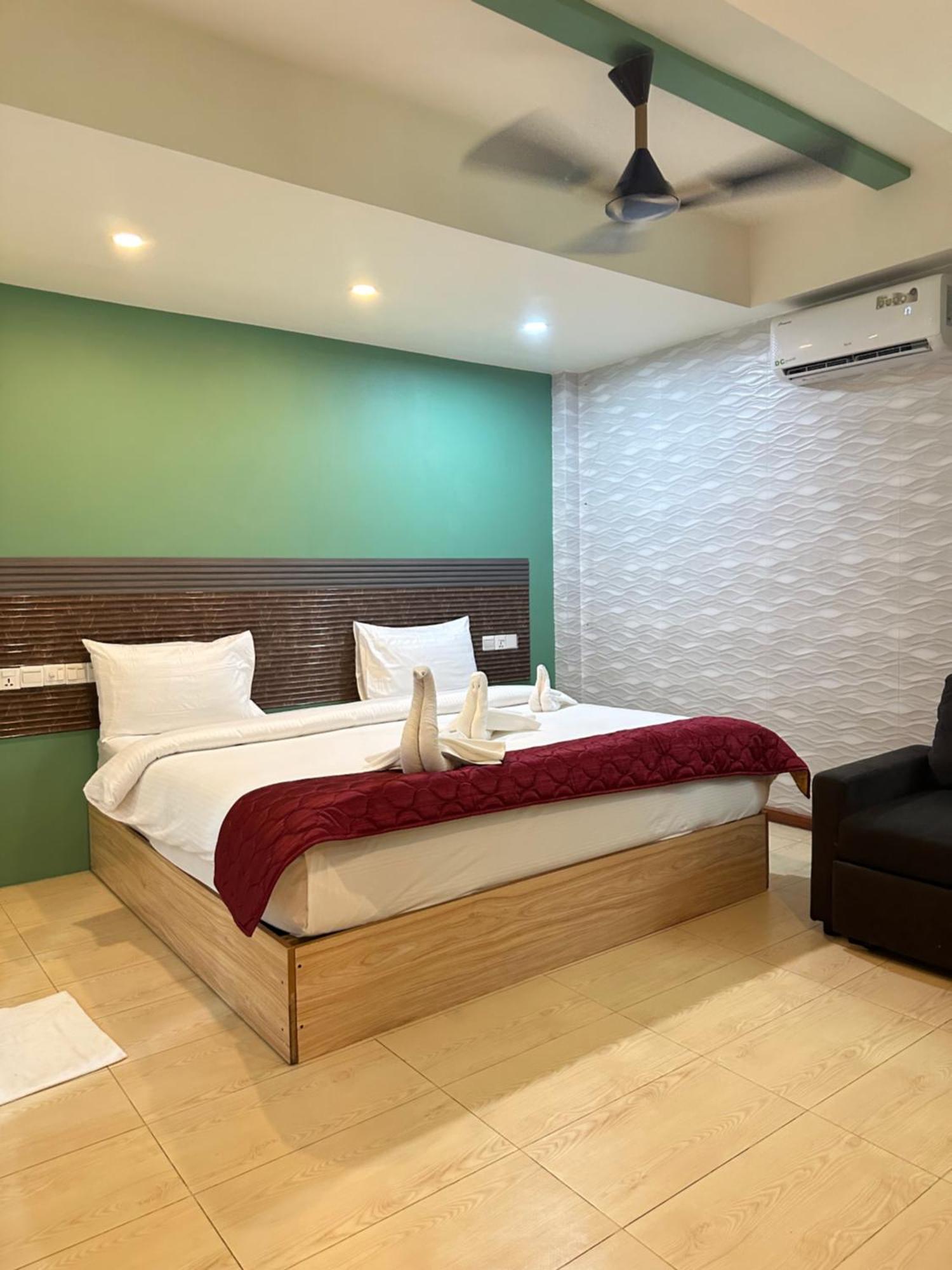 Ocean Cove Beach Hulhumalé Exterior foto