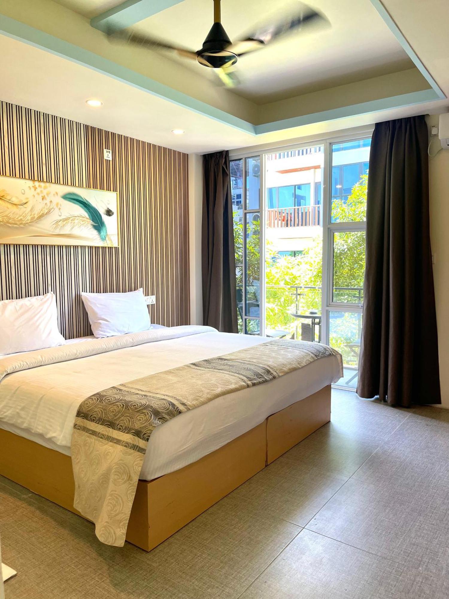 Ocean Cove Beach Hulhumalé Exterior foto